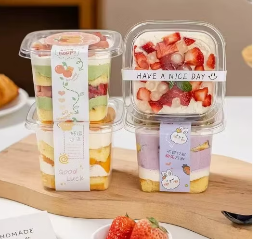 Vassoio in plastica per alimenti resistente al calore: come si comportano PET, PP e PS sotto calore